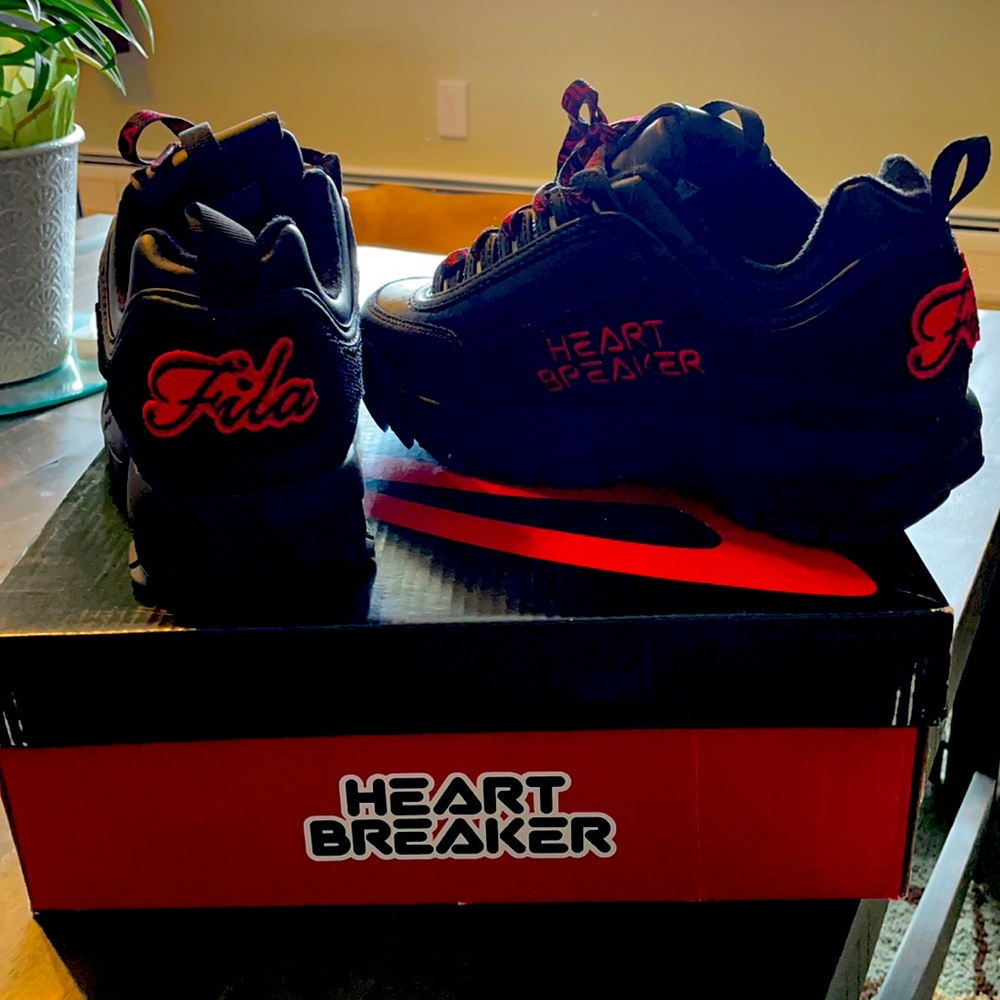 FILA